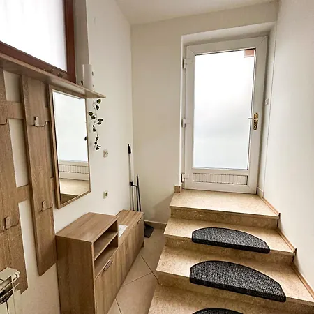 Studio Lana-near The City Center With Parking Apartment Zagreb